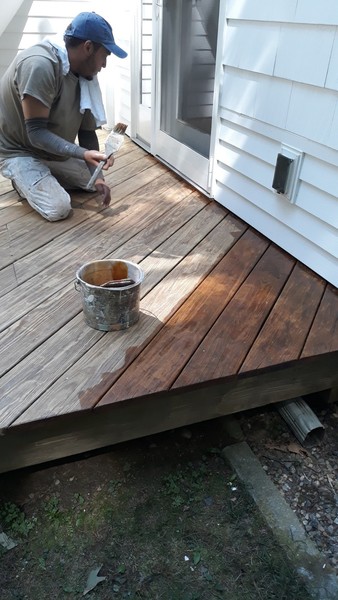 Deck Staining in Salem, MA (1)